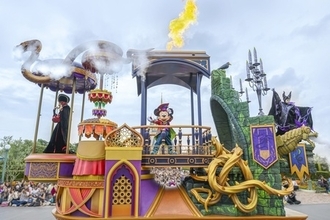 東京ディズニーランド®ハロウィーンパレード「ザ・ヴィランズ・ハロウィーン“Into the Frenzy”」協賛