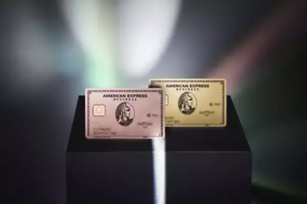 「アメリカン・エキスプレス®・ビジネス・ゴールド・カード」に 新色ローズゴールドが登場