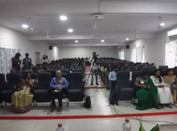 「久留米工業大学 鳥居修一学長補佐・特別教授がインド3大学で招へい講義・基調講演を実施」の画像