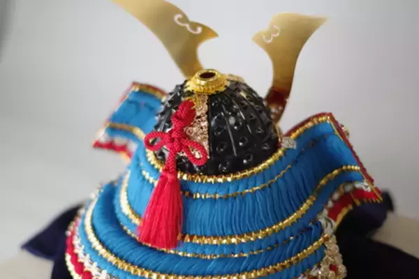 「日本の兜が大英博物館へ 東京の老舗甲冑工房「甲人（こうじん）」の兜 公式ミュージアムショップで販売開始」の画像