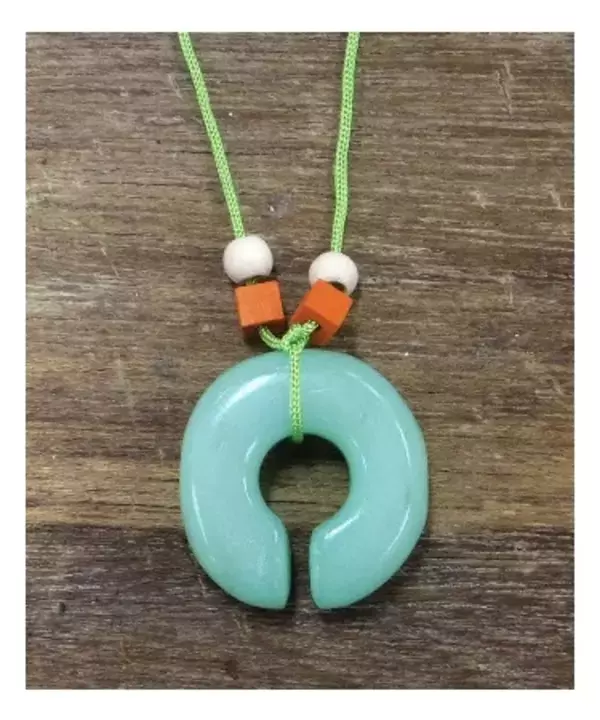 「身近なブルーシートが“神話”になる新進女性彫刻家・久保寛子、福井初個展」の画像