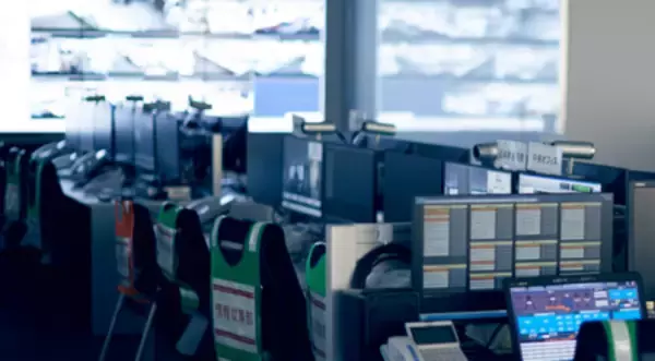 「小規模言語モデル(SLM)を活用したオフライン型災害対策支援システムの開発・検証を開始」の画像