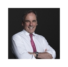 スペシャルアドバイザーを務めるコリン・パスモア弁護士が英国「Honorary King’s Counsel」を受章