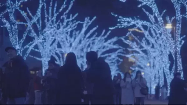 「日本最大級のイルミネーションイベント『青の洞窟 SHIBUYA』来場者数が35万人を突破」の画像