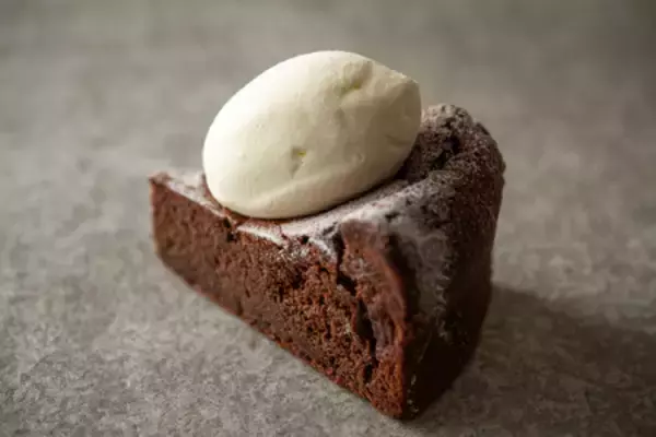「ホテルマイステイズ蘇我 SONIA COFFEE&CAKE　 気軽に愛犬と楽しめるカフェに ペットフレンドリー設備を導入」の画像