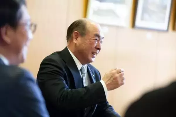 「富士河口湖町と地方創生ラボ株式会社が地域活性化の推進に向けた包括連携協定を締結」の画像