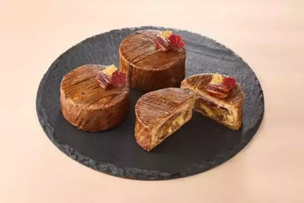 「ホテルショップ「ガルガンチュワ」　苺を使用したスイーツでショーケースを彩る「苺DAYS」を開催」の画像