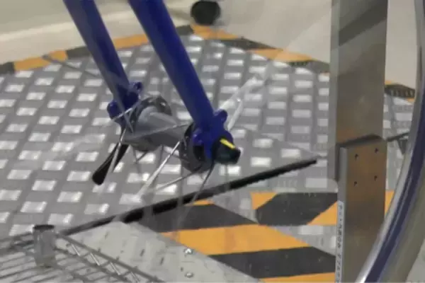 「【注意喚起】新年度の安全チェック!“10代”で多発、自転車事故に注意～乗車前に確認したい4つのポイント～」の画像