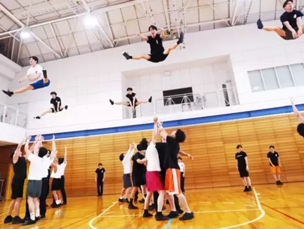 「チアするサラリーマン「Cheer Re-Man's（チアリーマンズ）」 の単独公演を開催！ 稽古場インタビューが到着」の画像
