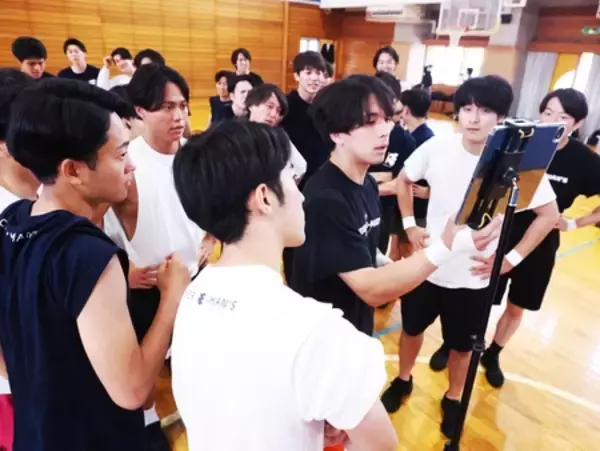 「チアするサラリーマン「Cheer Re-Man's（チアリーマンズ）」 の単独公演を開催！ 稽古場インタビューが到着」の画像