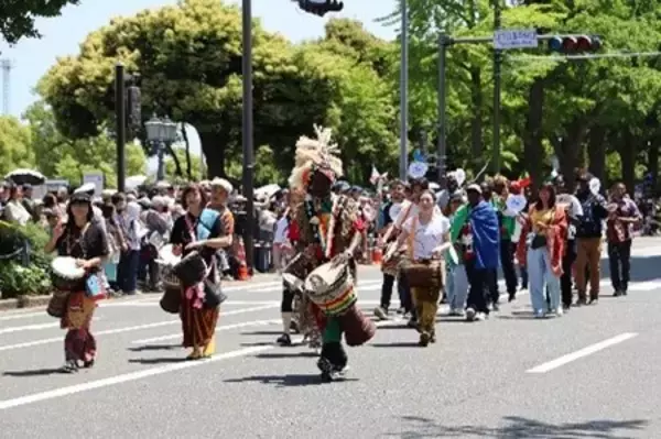 「今年で74回目を迎える横浜の初夏の風物詩「ザよこはまパレード（国際仮装行列）」を開催！」の画像