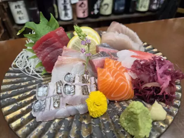 「熱海ミニ横丁、4周年を迎えさらなる進化へ！ 累計来場者数6万人突破！料理100種以上！酒1,000種以上！」の画像