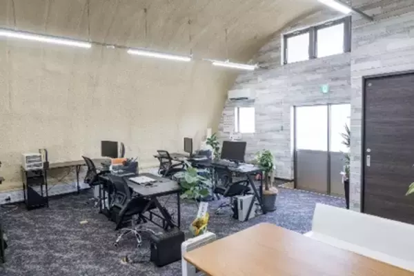 「～建築コスト革命！鉄骨造の約半分のコスト　柱・梁なしの大空間「スチールアーチ」～」の画像