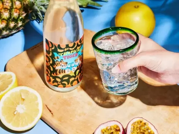 「小正醸造・本格芋焼酎「TROPICAL TIGER」を夏本番に向けて季節・数量限定で再発売」の画像