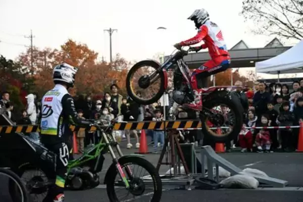 「「ウインターイルミネーションこもの」点灯式を開催」の画像