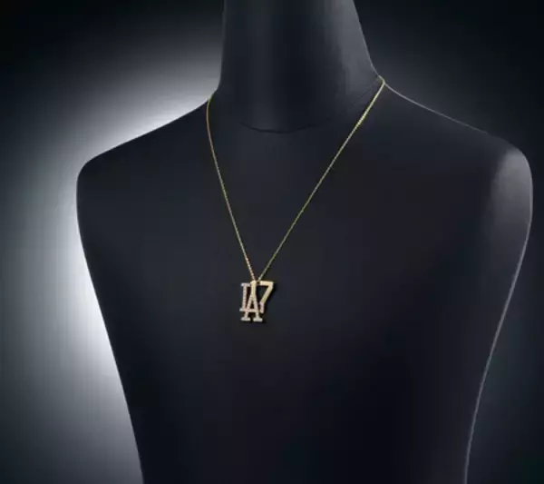 「SHOHEI OHTANI OFFICIAL「K18 DIAMOND PENDANTS PLUS」 12月18日（木）より 310個 限定受注発売」の画像