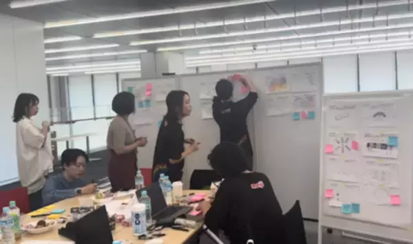 「明治とDNP　「マーブル ダイバーシティ」新デザインを共同企画／2月3日より数量限定で発売」の画像