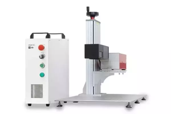 「動かせない大型部品にもその場で刻印。20Wポータブルファイバーレーザーマーカー【LM100P】64.9万円(税込)」の画像