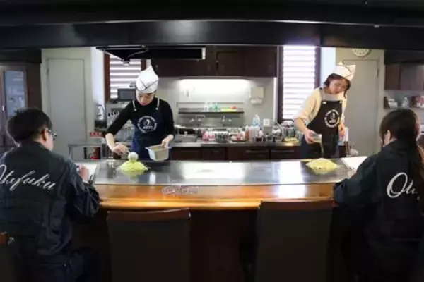 「2026年は“オタフク的焼そば元年”！社内資格「焼そば士」が新たに誕生」の画像