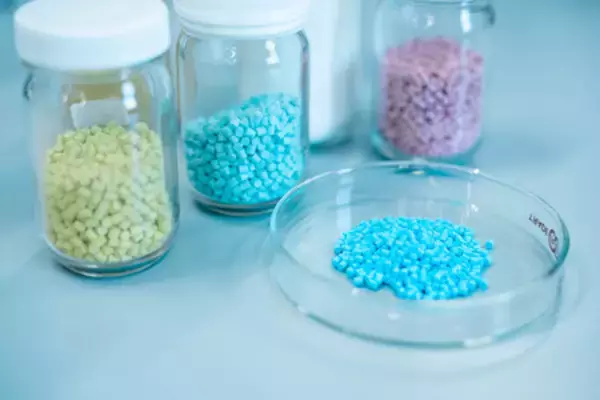 KOBELCO × Atomis × 長瀬産業　MOF搭載CO₂回収で日量30㎏規模の実証を完了