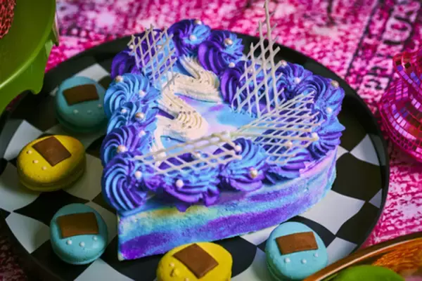 「アートホテル大阪ベイタワー あの頃のトキメキが止まらない♡ガチでアガる⤴平成ギャルカルチャー爆誕☆彡」の画像