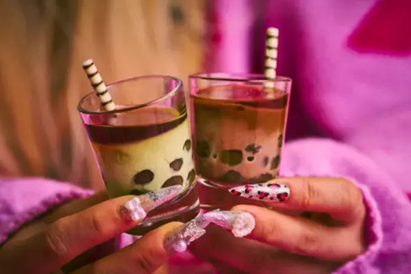 「アートホテル大阪ベイタワー あの頃のトキメキが止まらない♡ガチでアガる⤴平成ギャルカルチャー爆誕☆彡」の画像