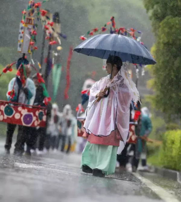 2年ぶり復活！雨の本栖路を彩る、富士河口湖町の無形民俗文化財「本栖公家行列」が5月21日に開催