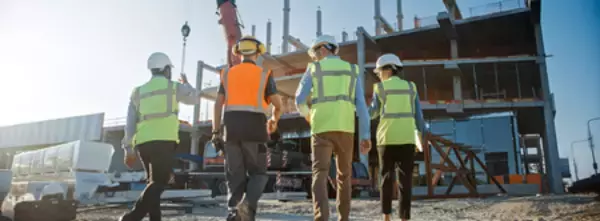 5年間で月平均残業が10時間減少。建設業界の働き方レポート