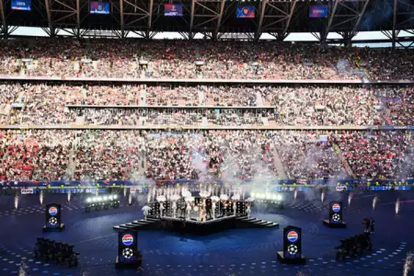 「The Killers、Pepsi（R）提供「UEFAチャンピオンズリーグ決勝キックオフショー」を盛り上げる」の画像