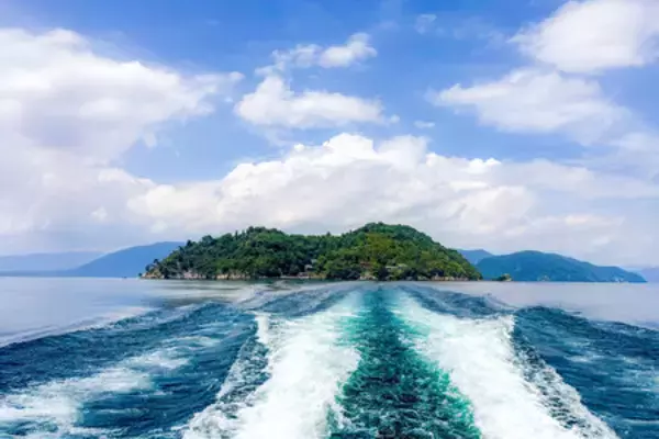 NHK大河ドラマ「豊臣兄弟！」 2026年1月4日放送開始 戦国武将たちが崇めた琵琶湖の守り神・竹生島を紐解く