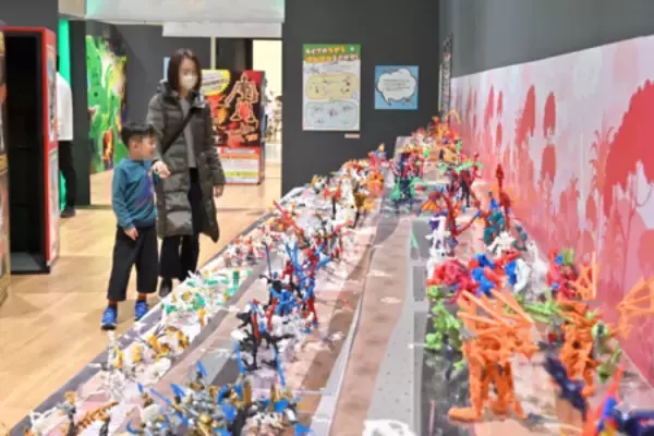 「入場者数１万人突破！「ほねほねザウルスワールドin福井県立恐竜博物館」が大人気！」の画像