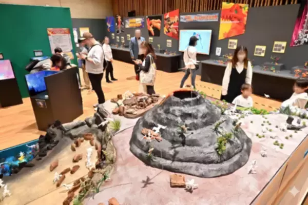 「入場者数１万人突破！「ほねほねザウルスワールドin福井県立恐竜博物館」が大人気！」の画像