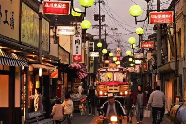 「豊後高田昭和の町と真玉海岸を舞台にした「恋叶ロードフォトコンテスト」開催中（大分県豊後高田市）」の画像