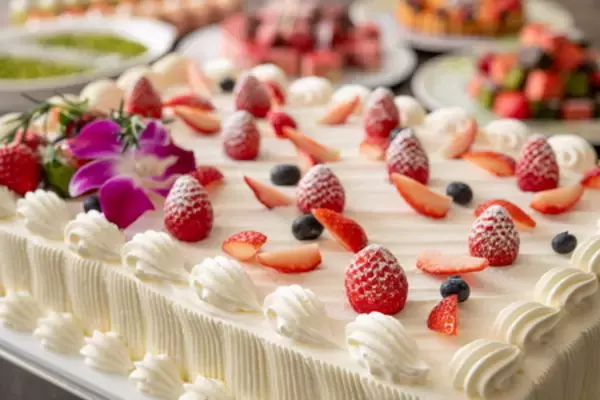 「霧島国際ホテル クリスマス料理が並ぶビュッフェやコンサートなど多彩なイベントを開催」の画像