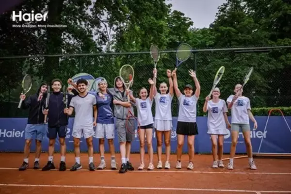 「Haier、ローラン・ギャロス2026でクレーコート・オープンとファンクラブイベントを開催し、青少年テニスとファン参加を促進」の画像