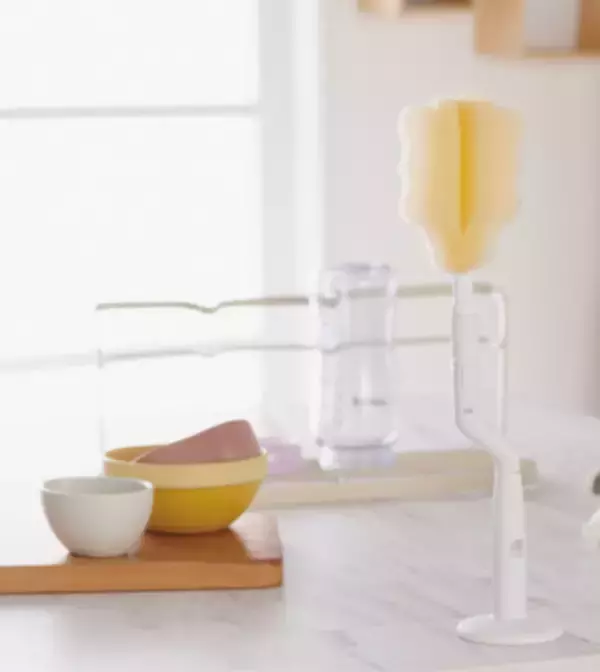 「＼広口ほ乳びんのための／取り替えができる 回転式ほ乳びん洗い」がアカチャンホンポにて販売開始！