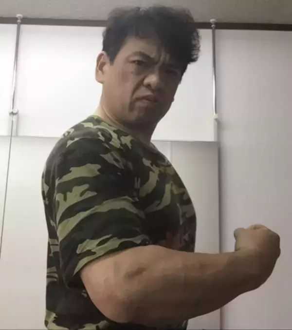 「国際派アクションスター・倉田保昭、パワー系アクション俳優の先駆者・大東賢と再会」の画像