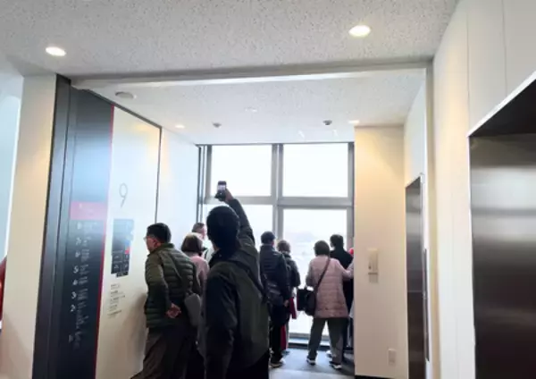 「【地域連携】久留米市上津校区の住民16名「近すぎて知らなかった」久留米工業大学を見学」の画像