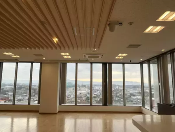 「【地域連携】久留米市上津校区の住民16名「近すぎて知らなかった」久留米工業大学を見学」の画像