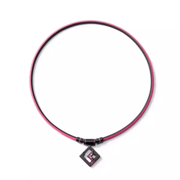 「アスリートが母の日に感謝を伝える。コラントッテがピンクカラーの磁気ネックレスを4月20日に発売」の画像