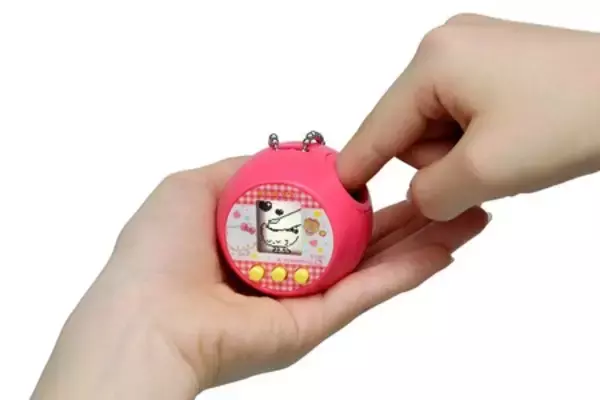 「液晶画面のキャラクターと直接指で触れあえる!?“ぷに触感”液晶トイ｢ぷにコミュ｣(4種) 2026年６月下旬発売」の画像