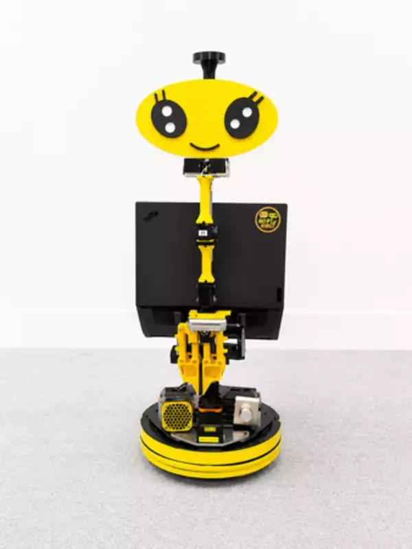 「RoboCup2026世界大会出場にむけ、出村研究室の「Happy Robot」が出発直前デモンストレーションを実施」の画像