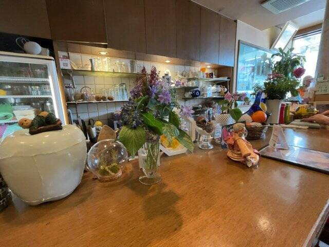 【京都フルーツパーラー】旬のフルーツ丸搾り！長年愛される地元密着店「アップルハウス」