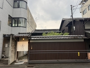 【京都新店】職人技と科学が生む、新しい鮨のかたち　御所南にオープン「八八（やや）」