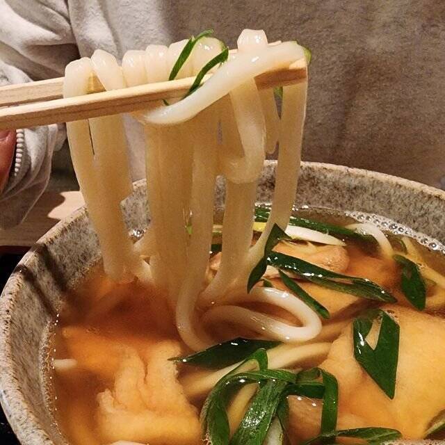 【京都烏丸】大正５年創業、通し営業で便利なほっこりな蕎麦・うどん店「大黒屋 大丸店」