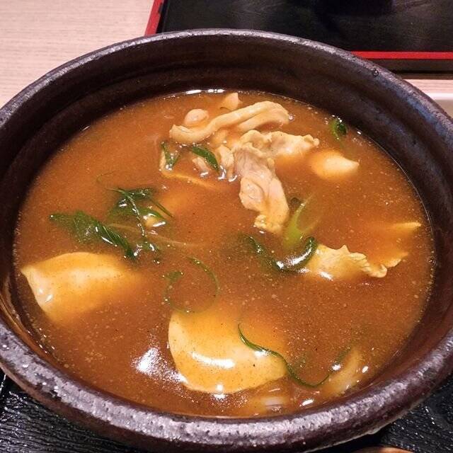 【京都烏丸】大正５年創業、通し営業で便利なほっこりな蕎麦・うどん店「大黒屋 大丸店」