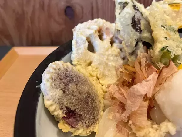 「ミシュラン掲載の人気うどん店　もちもちコシ強自家製麺とこだわり天然出汁『イカヅチうどん』」の画像