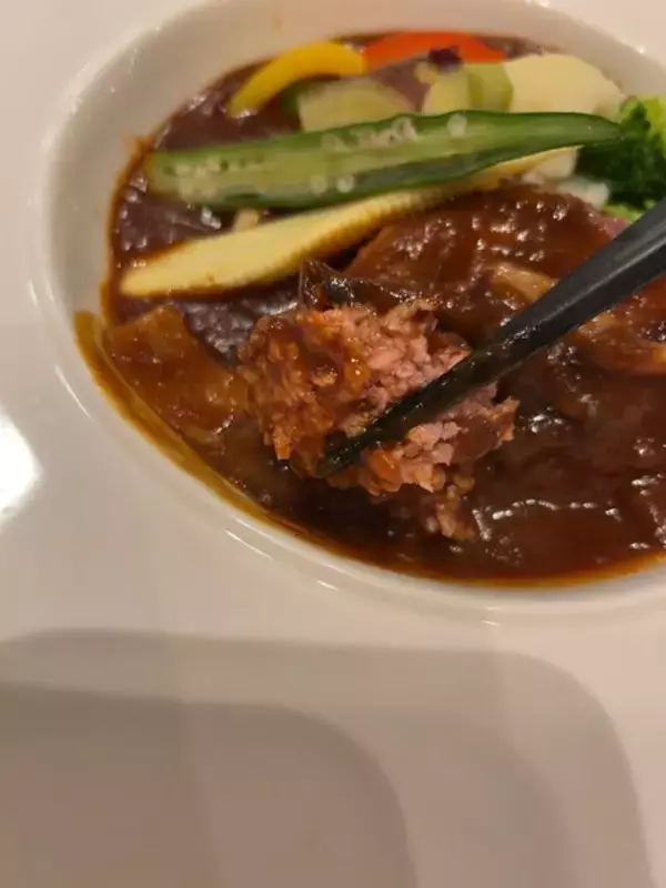 「【京都駅ランチ】『煮込みハンバーグ』は平日コスパ大で穴場！アフタヌーンティも「のんき」」の画像