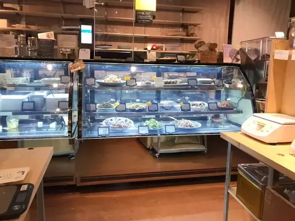 「【京都ランチ】日本初完全量り売り＆『ゼロ・ウェイスト』スーパーのイートイン「斗々屋」」の画像