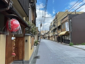 【京都五花街】新設後初公演☆隈研吾設計建築の宮川町歌舞練場『京おどり』芸舞妓の春の舞☆